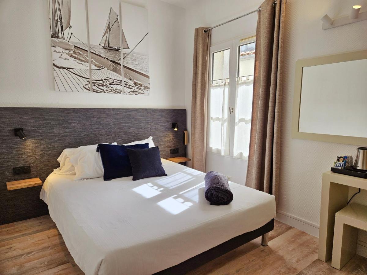 Hotel Du Port Сен-Мартен-де-Ре Экстерьер фото