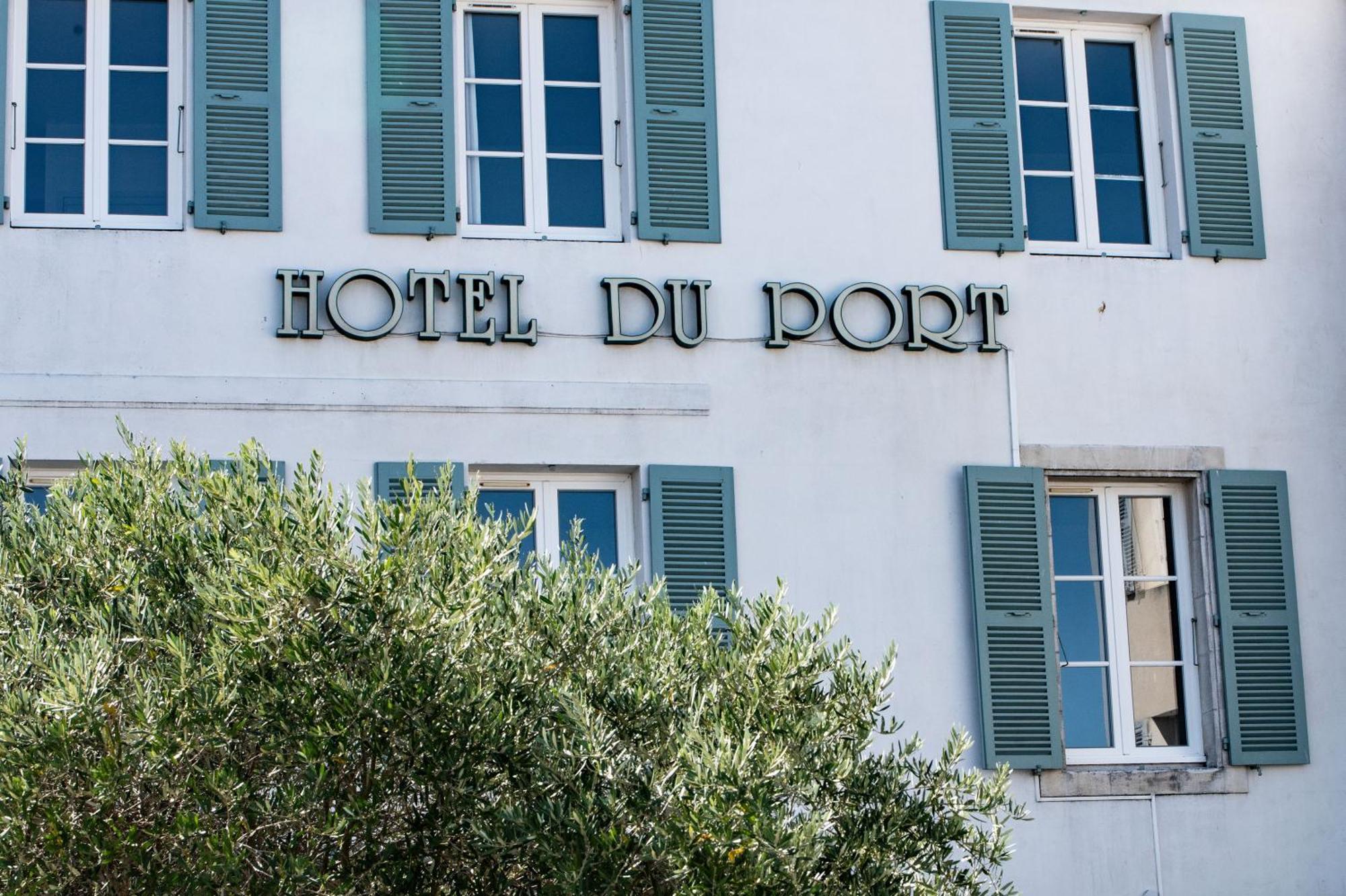 Hotel Du Port Сен-Мартен-де-Ре Экстерьер фото